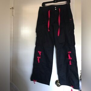 Nike Black Cargo Pants with Red Accents size S